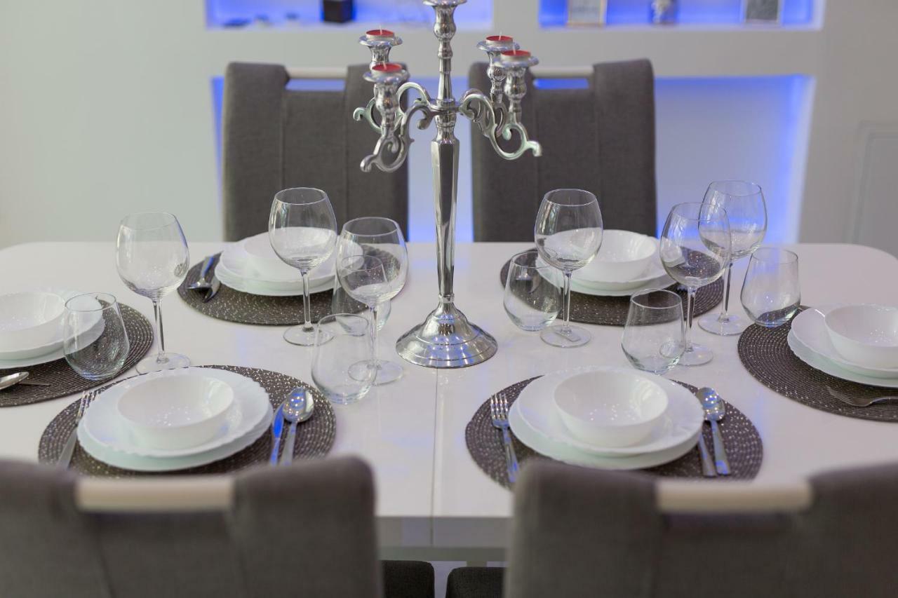 Luxury Vall Apartment Кърк Екстериор снимка