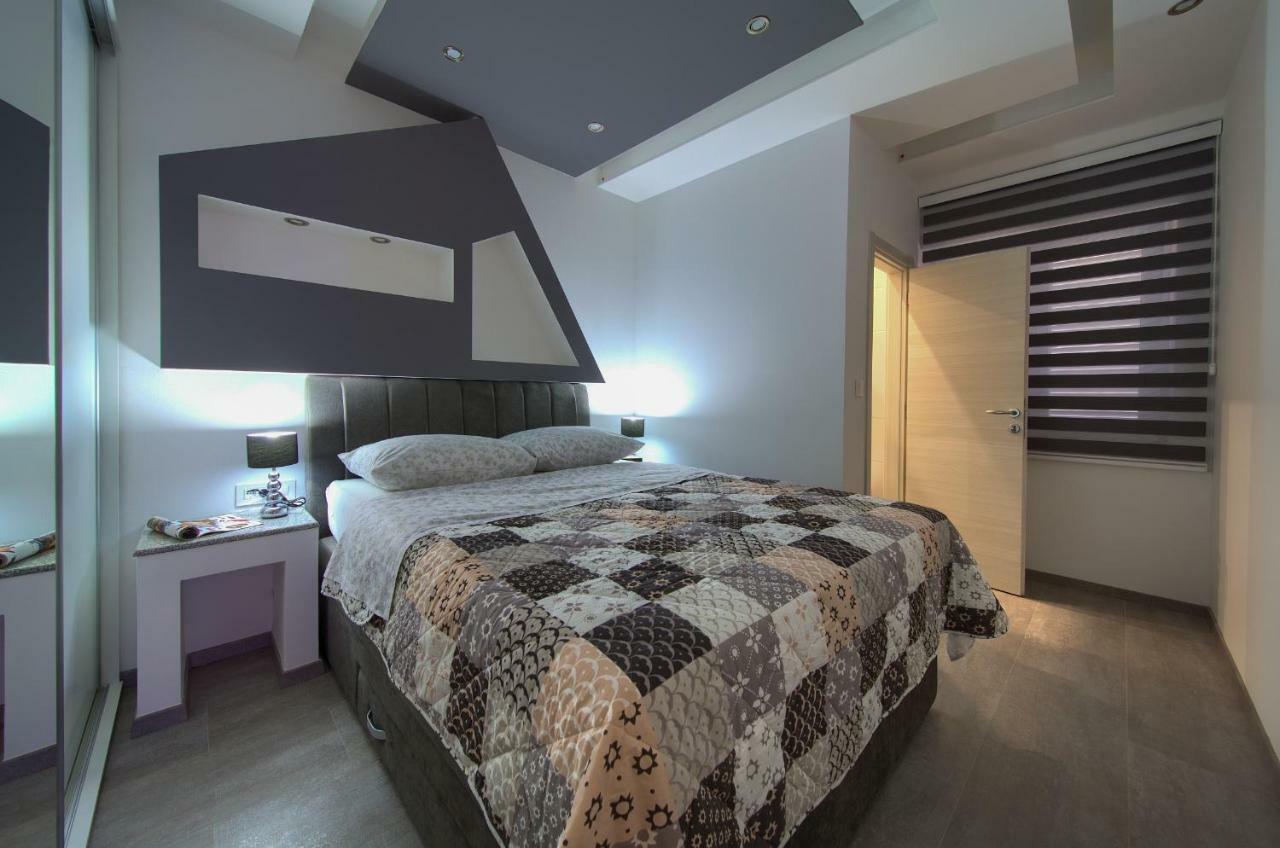 Luxury Vall Apartment Кърк Екстериор снимка